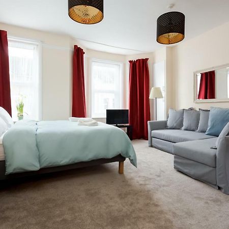 Stylish Town Centre Apartment Close To Beach And Shops Bournemouth Exterior photo